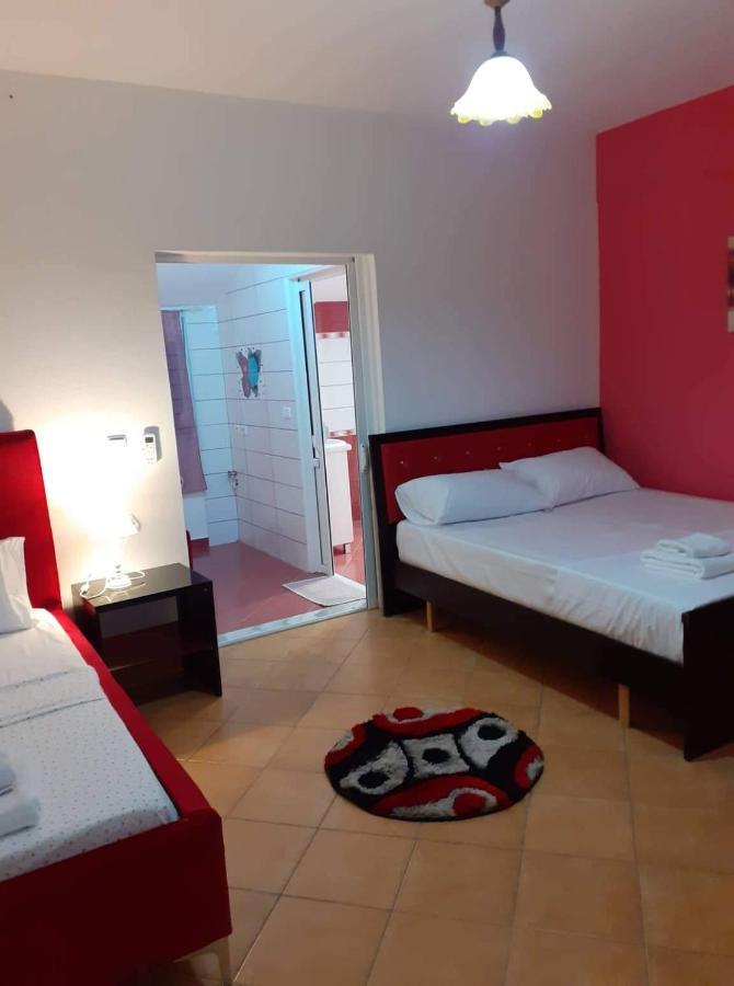 Guest House Krishen Përmet Buitenkant foto
