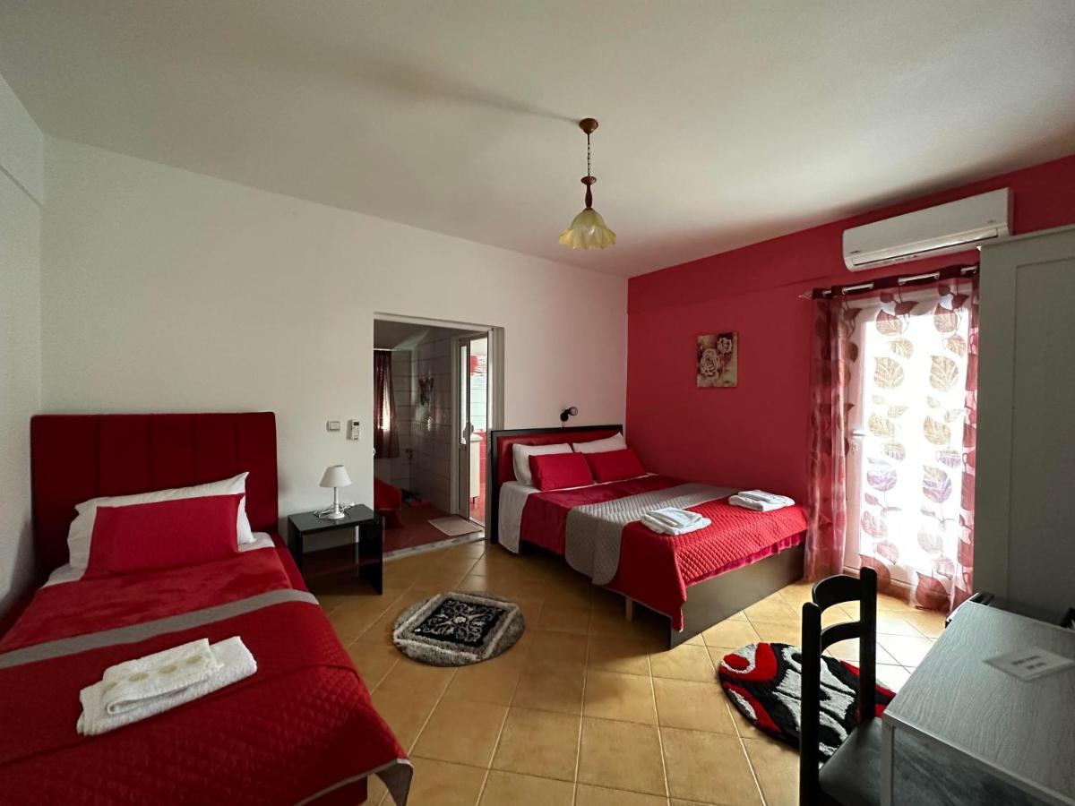 Guest House Krishen Përmet Buitenkant foto
