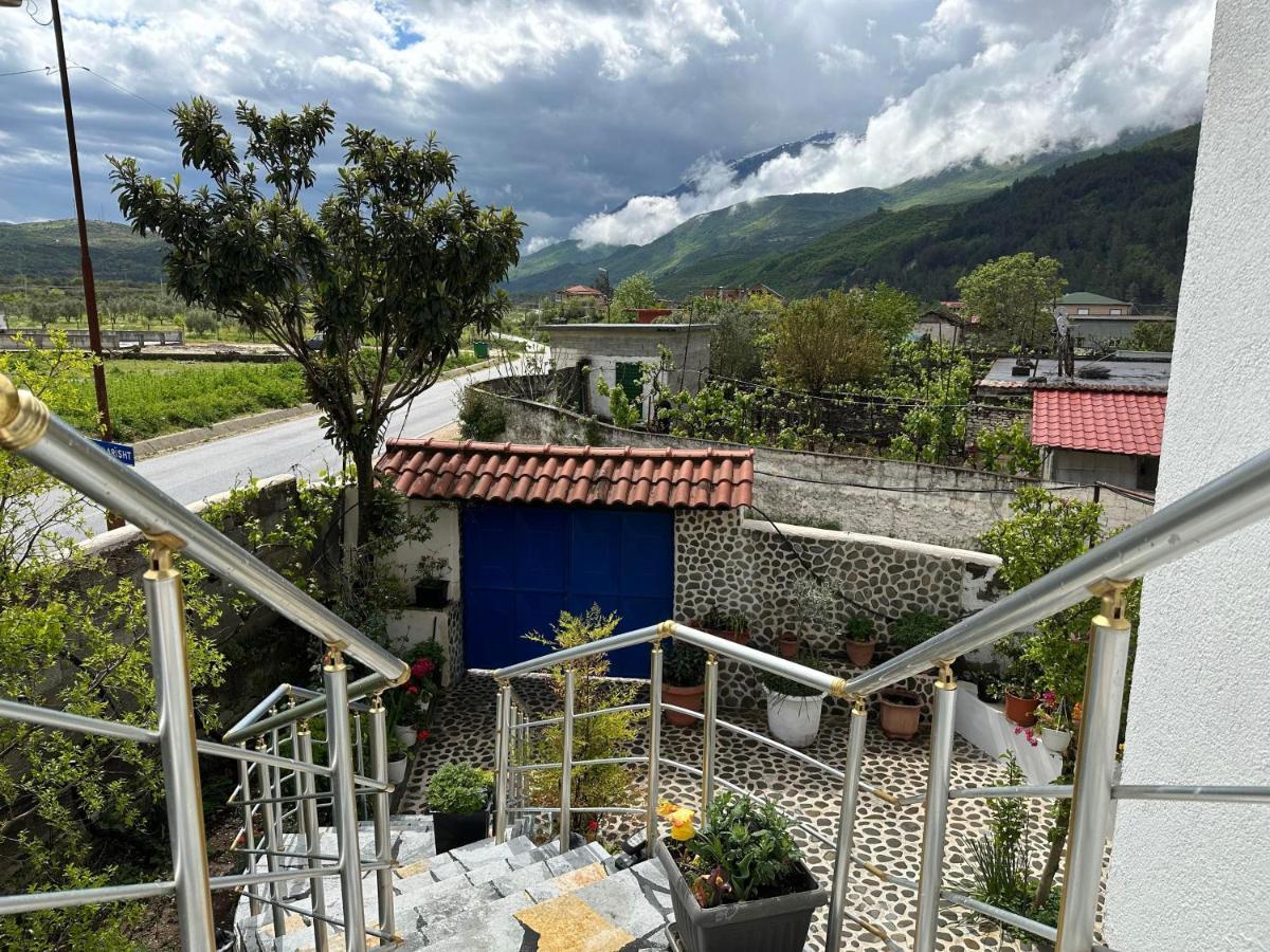 Guest House Krishen Përmet Buitenkant foto
