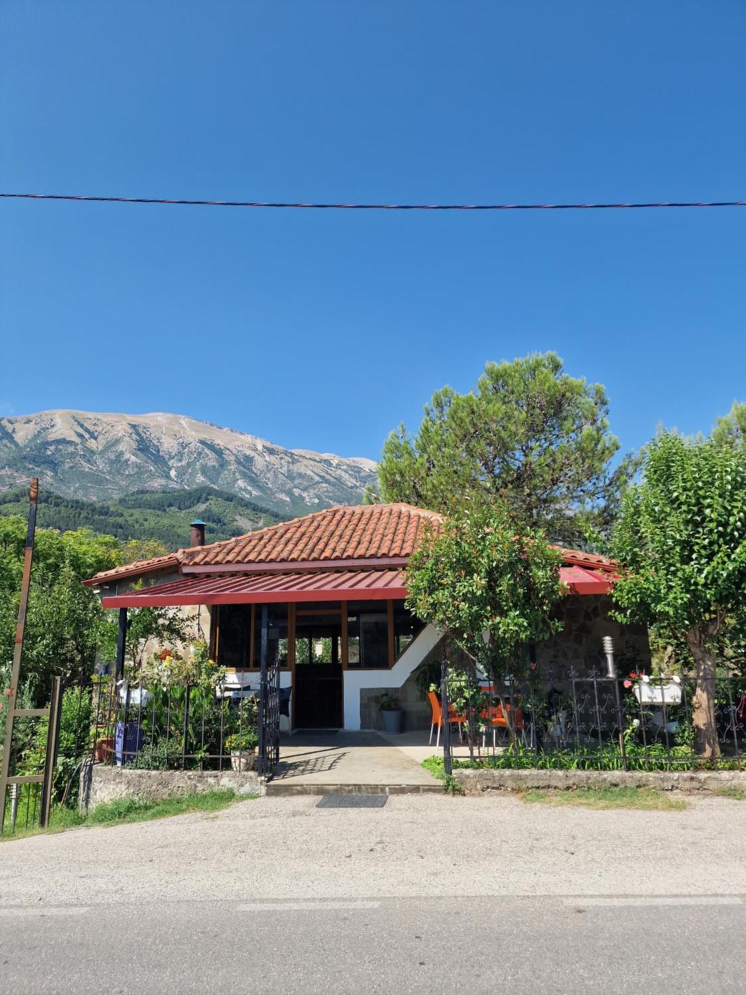 Guest House Krishen Përmet Buitenkant foto